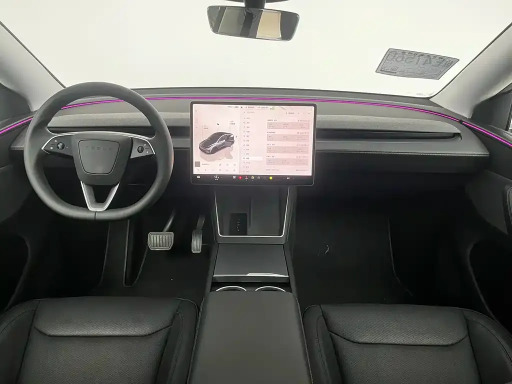 Tesla Model Y — фото 5