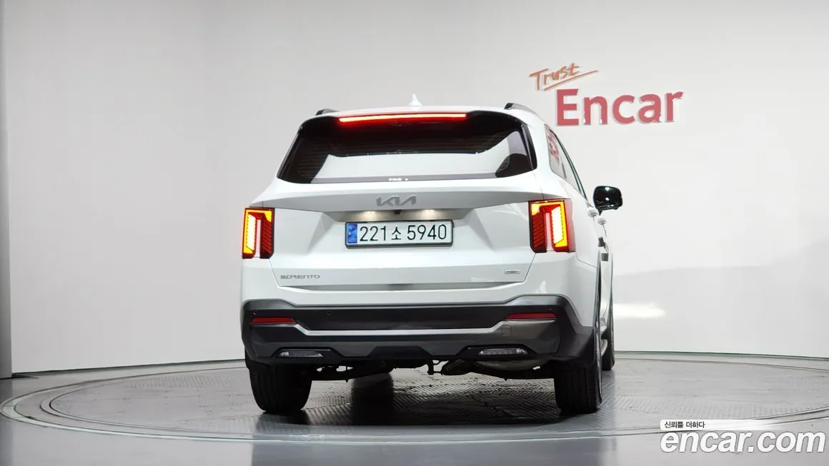 Kia Sorento — фото 4