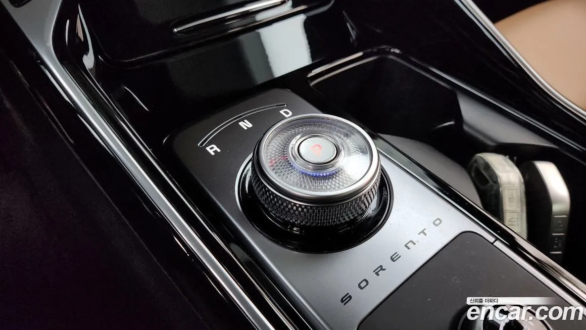 Kia Sorento — фото 9