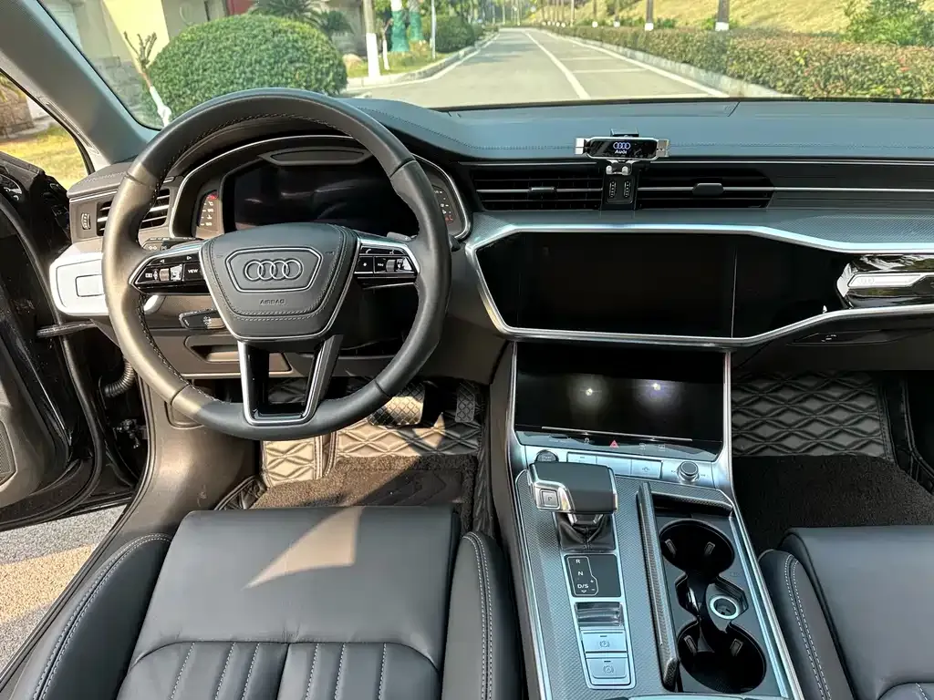 Audi A6L — фото 4