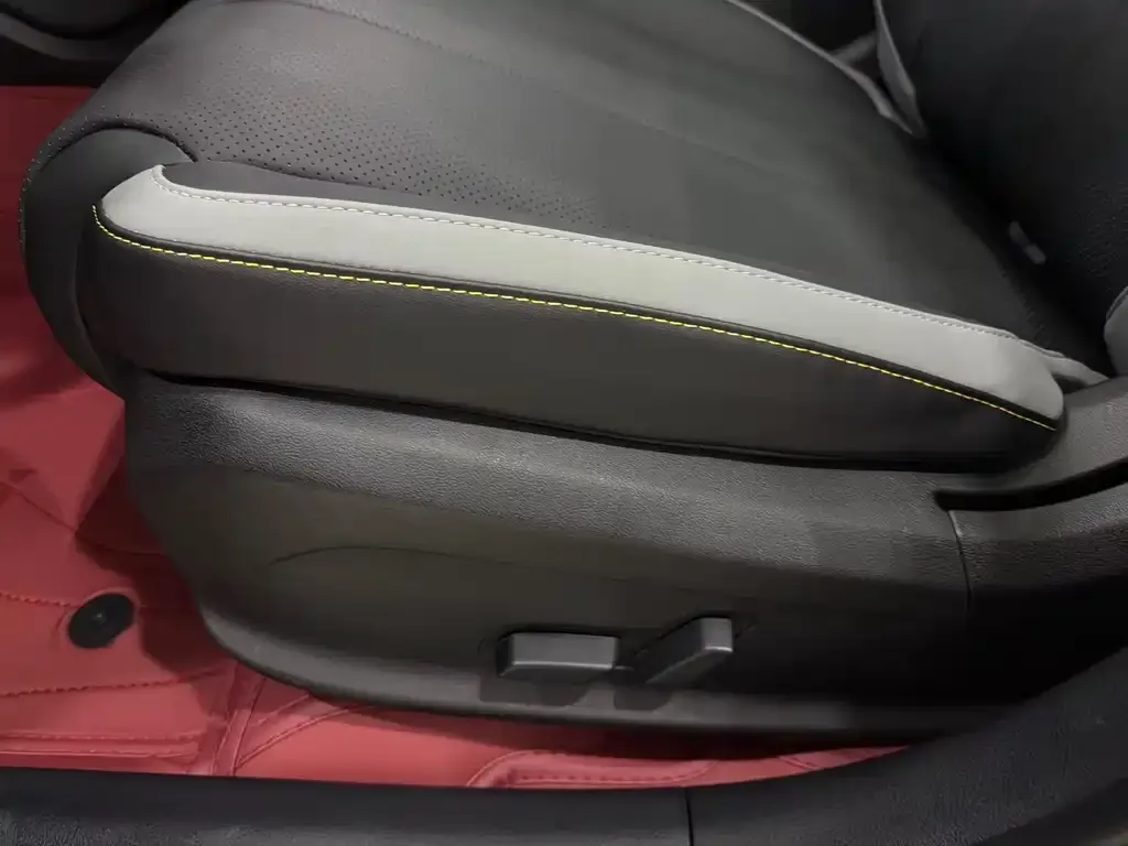 BYD Seal 05 DM-i — фото 2