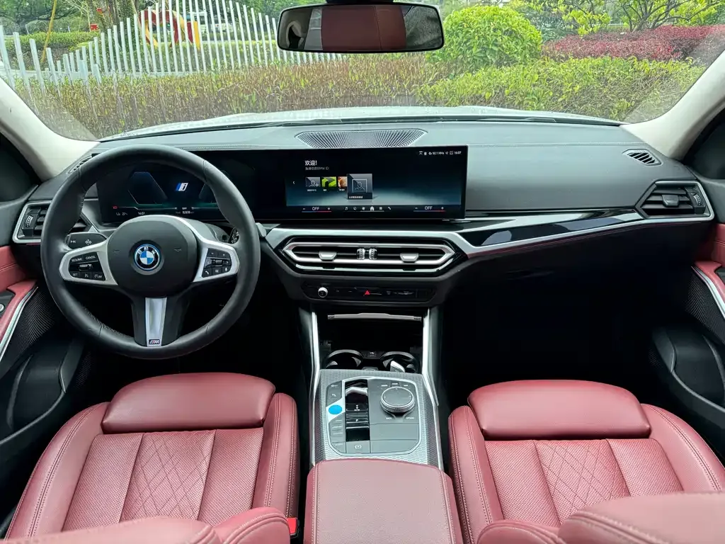 BMW i3 — фото 7
