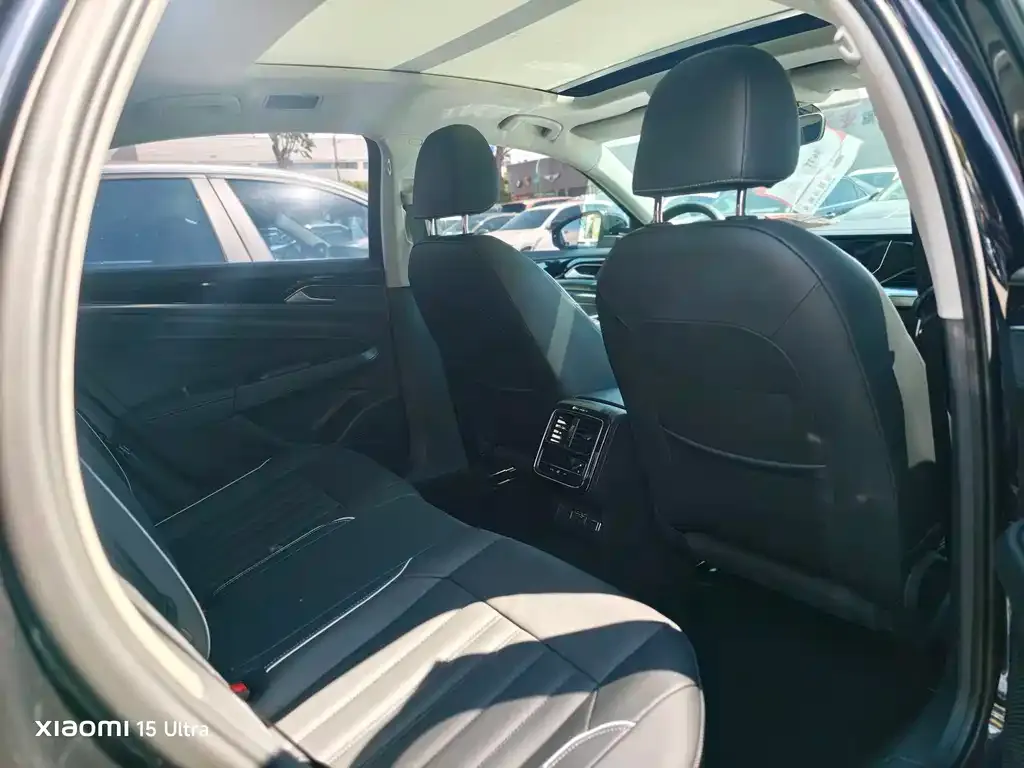 Volkswagen Passat — фото 2