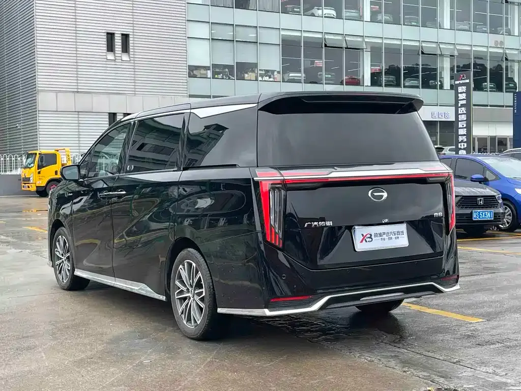 GAC Motor Trumpchi M8 — фото 10