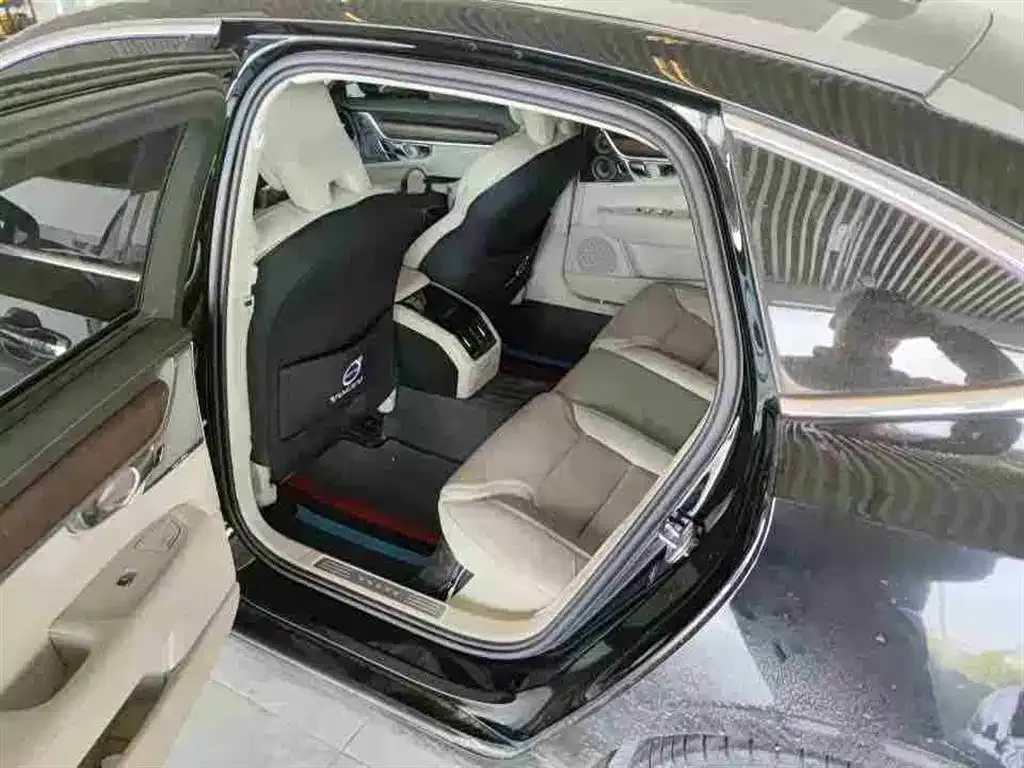 Volvo S90 — фото 8