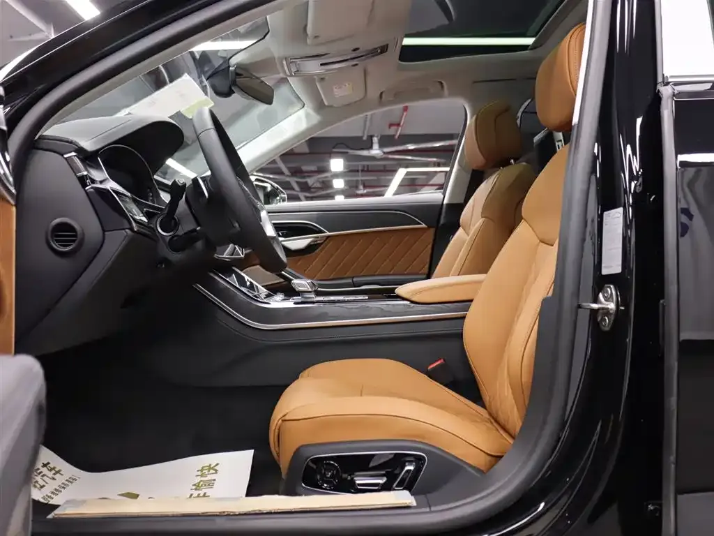 Audi A8 — фото 10