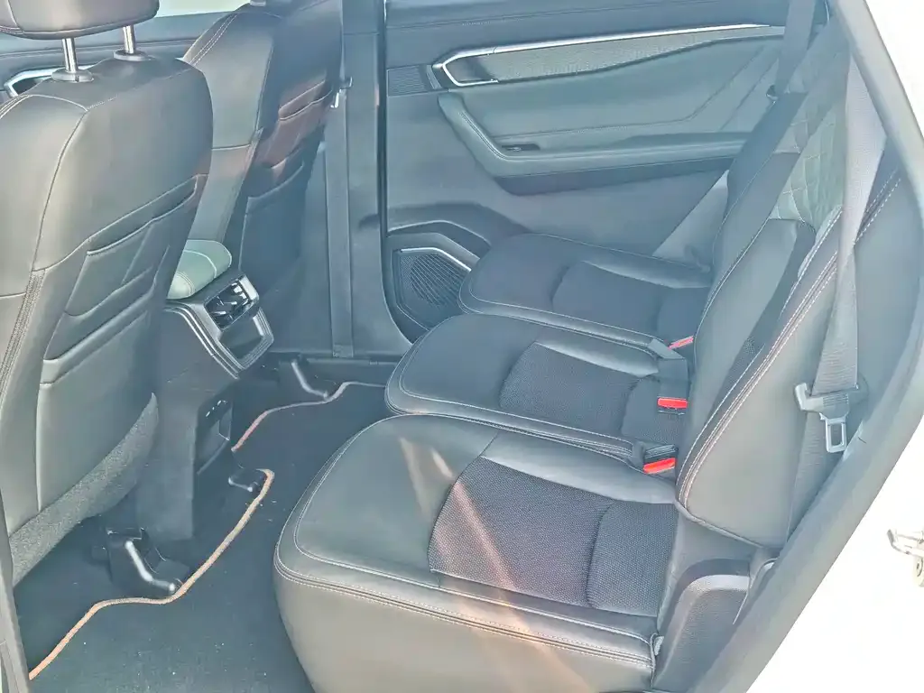 Geely Haoyue L 2024 из CN, фото 3