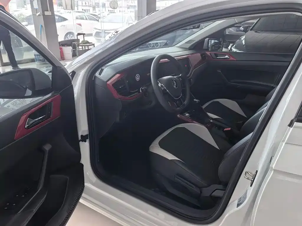 Volkswagen Polo 2023 из CN, фото 10