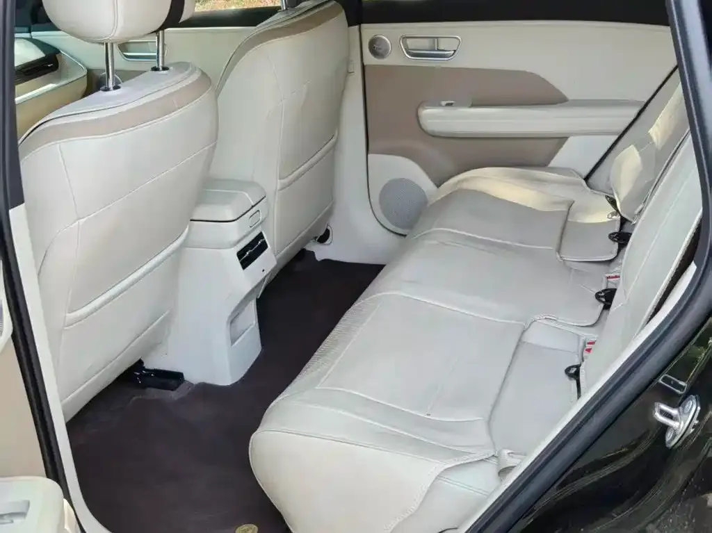 Toyota Platinum 3X 2025 из CN, фото 3