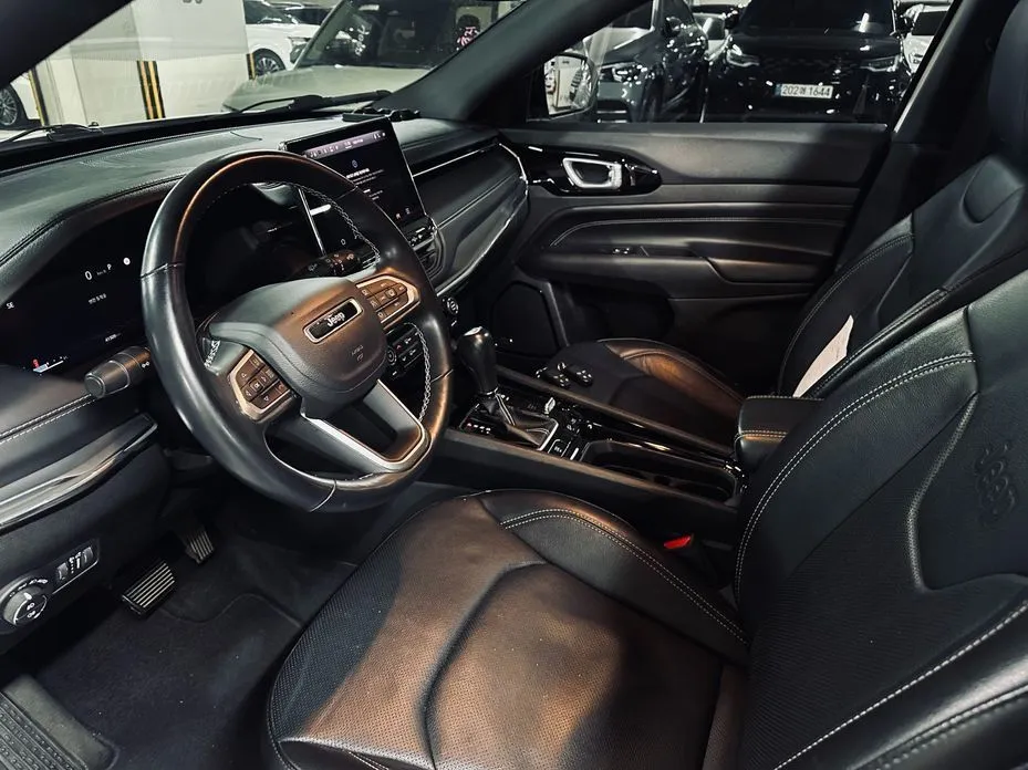 Jeep Compass 2022 из KR, фото 9