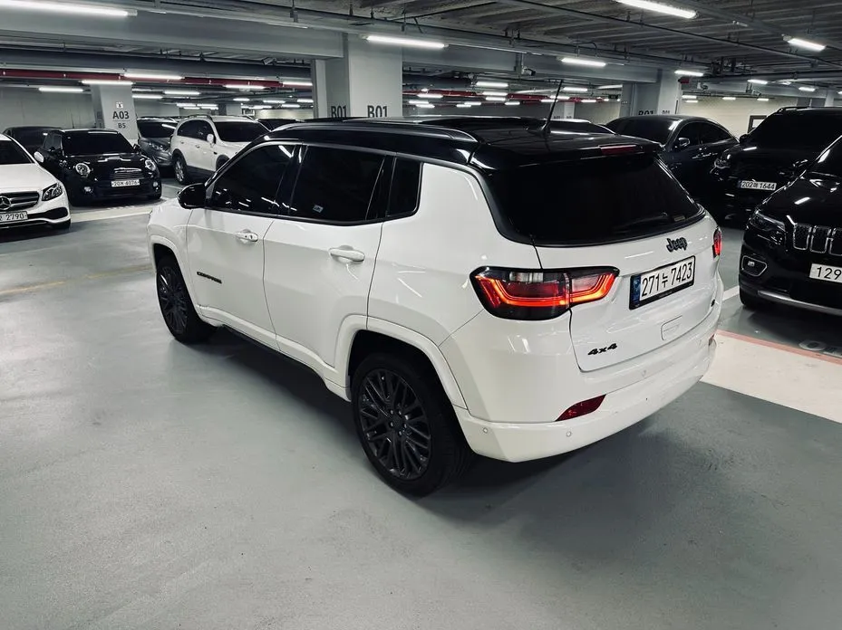 Jeep Compass 2022 из KR, фото 4