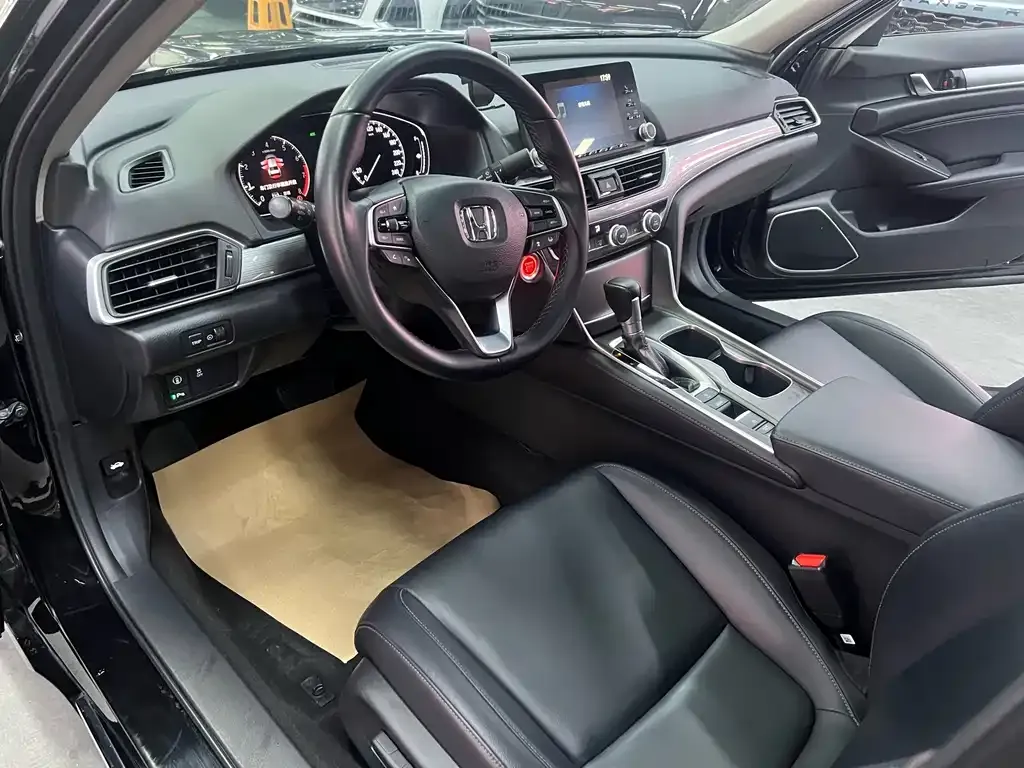 Honda Accord — фото 3
