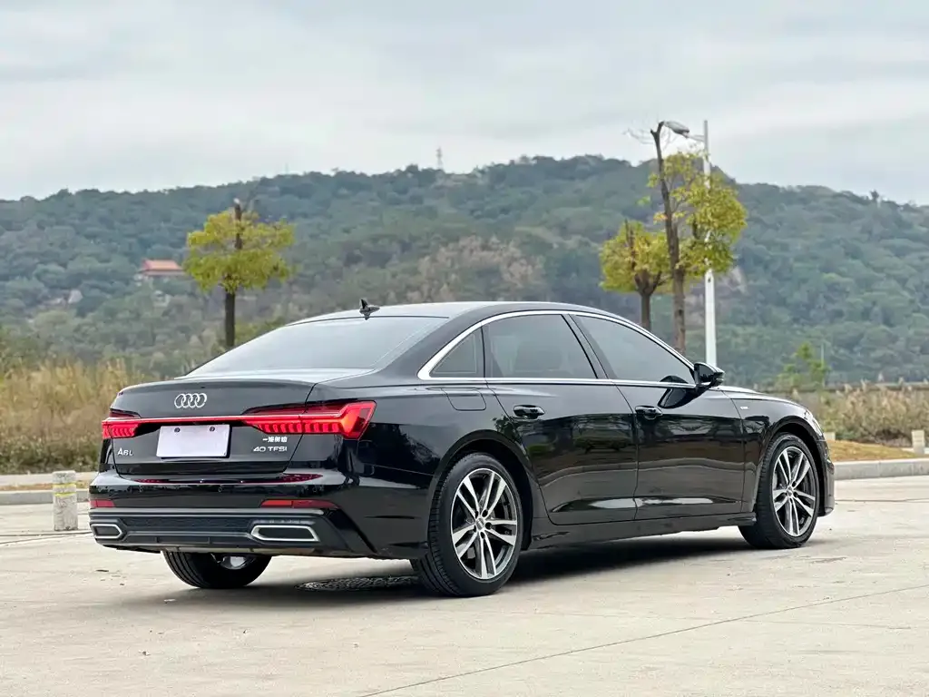 Audi A6L 2021 из CN, фото 4