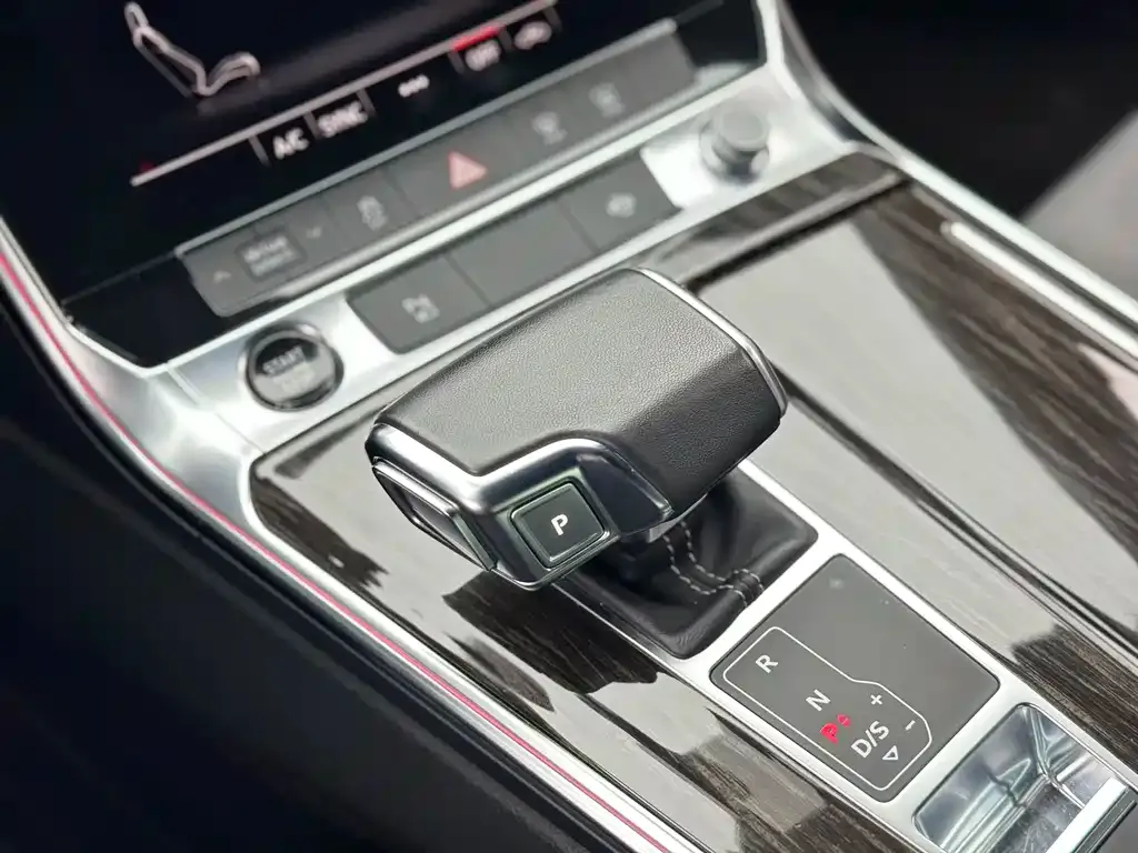 Audi A6L 2021 из CN, фото 6
