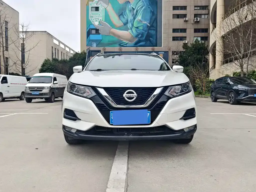 Nissan Qashqai — фото 9