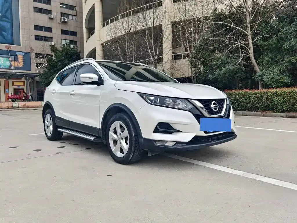 Nissan Qashqai — фото 5