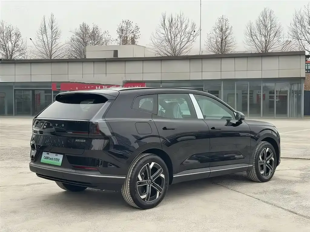 Volvo XC70 Plug-in Hybrid 2026 из CN, фото 10