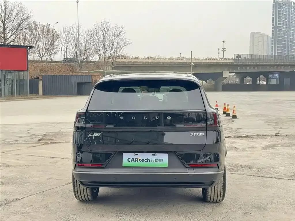 Volvo XC70 Plug-in Hybrid 2026 из CN, фото 3