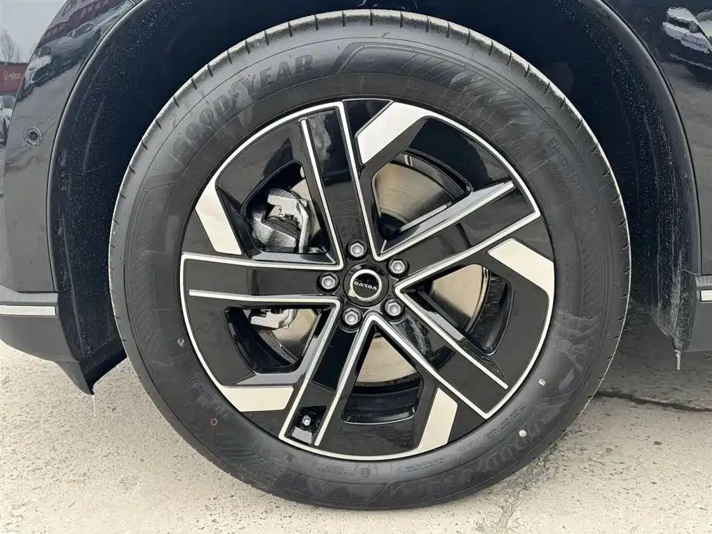Volvo XC70 Plug-in Hybrid 2026 из CN, фото 9