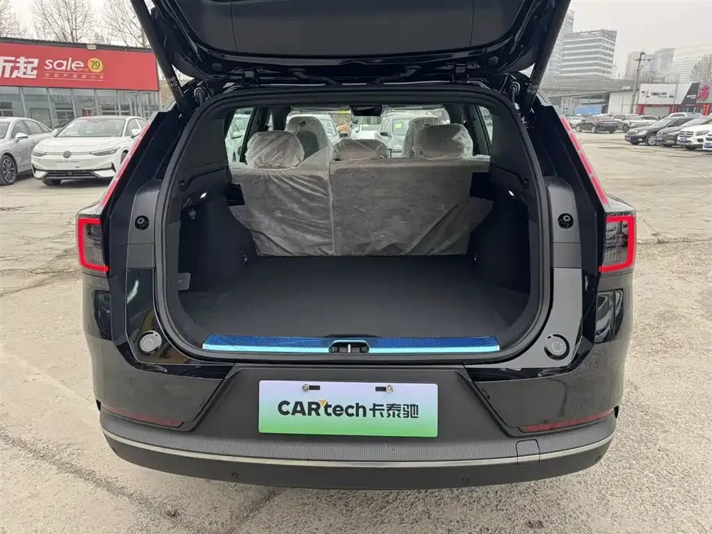 Volvo XC70 Plug-in Hybrid 2026 из CN, фото 5