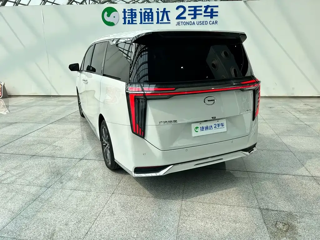 GAC Motor Trumpchi M8 — фото 10
