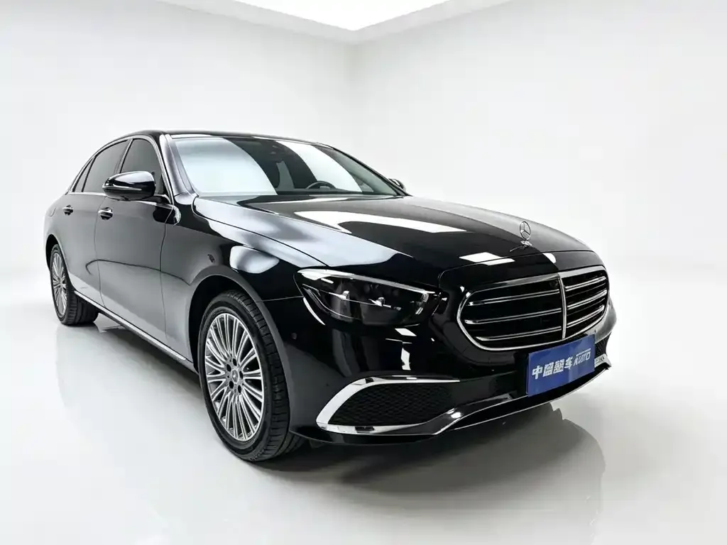Mercedes-Benz E-Class — фото 10