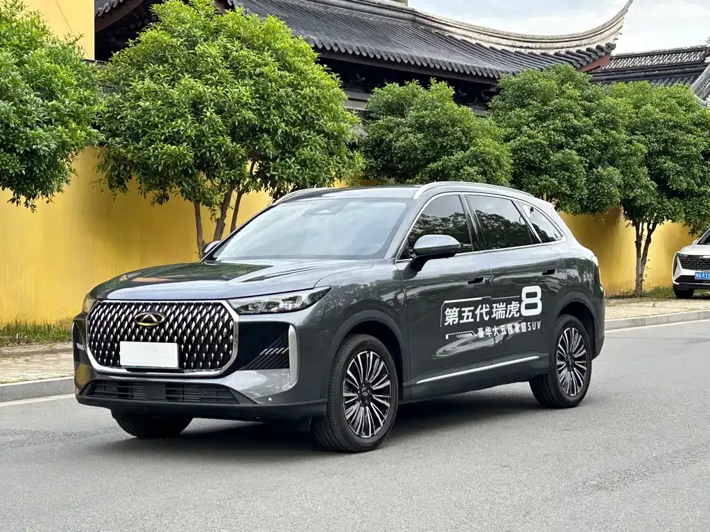 Chery Tiggo 8 — фото 9