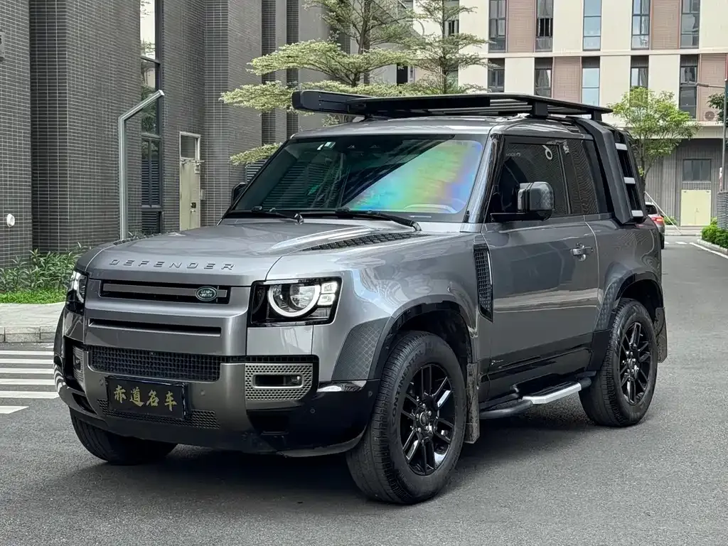 Land Rover Defender — фото 1