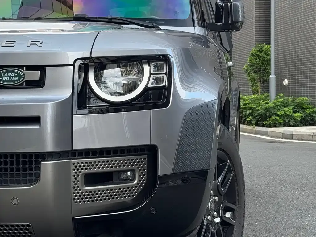 Land Rover Defender — фото 2