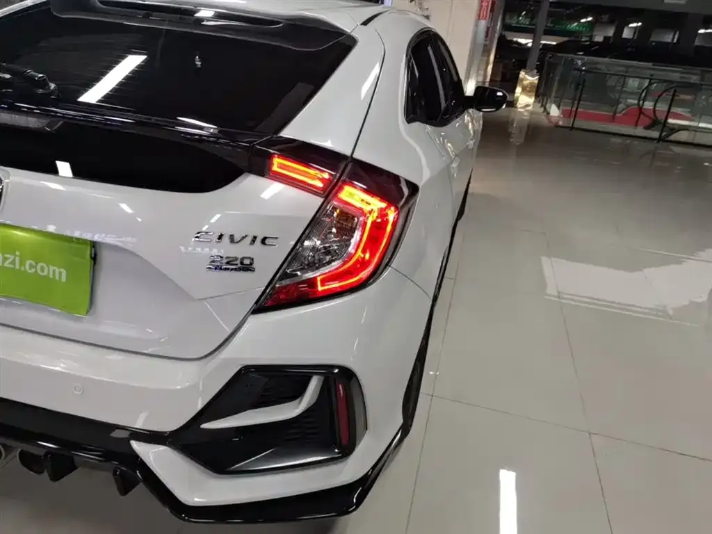 Honda Civic — фото 4