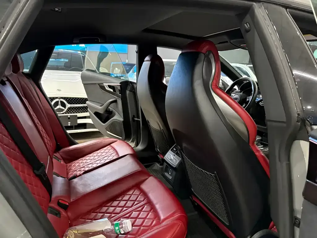 Audi S5 2023 из CN, фото 2