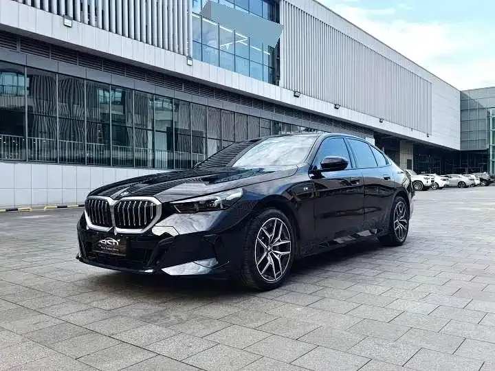 BMW 5 Series (Import)