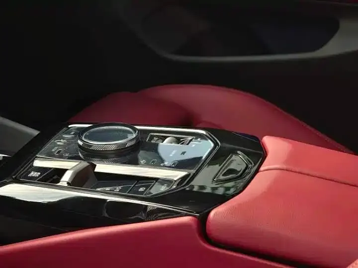 BMW 5 Series (Import) 2024 из CN, фото 6