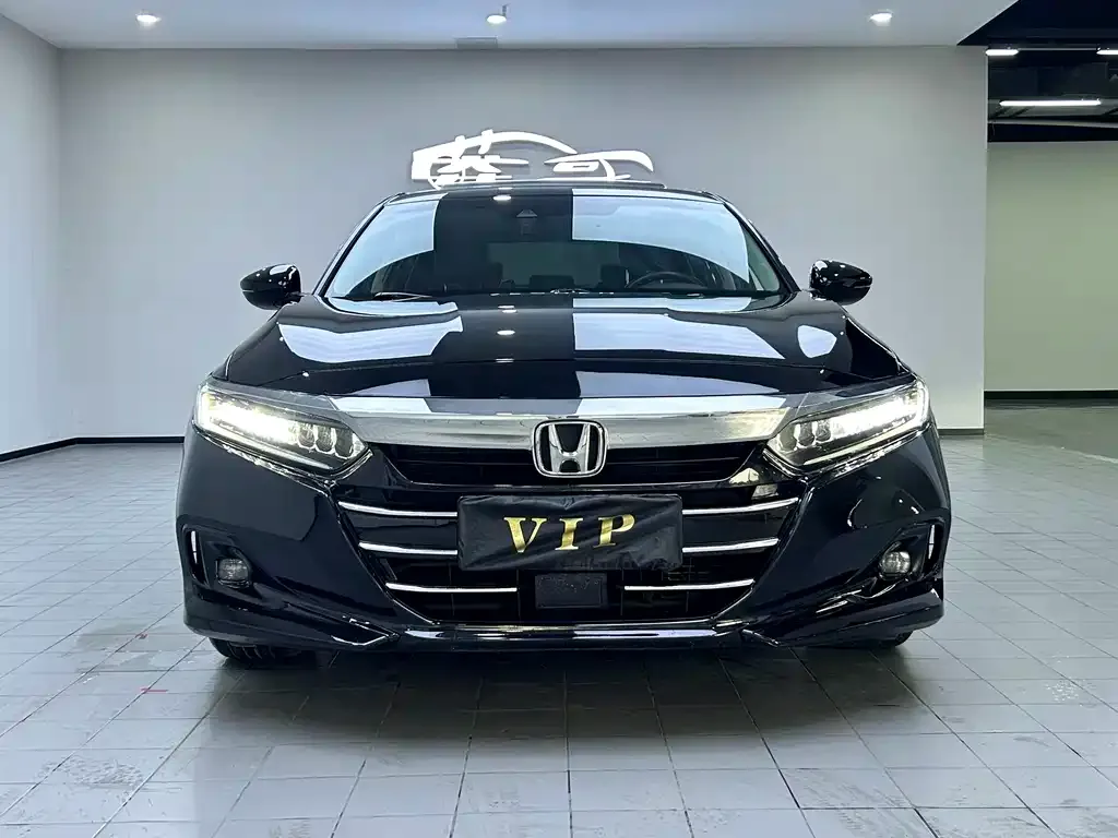 Honda Accord — фото 3