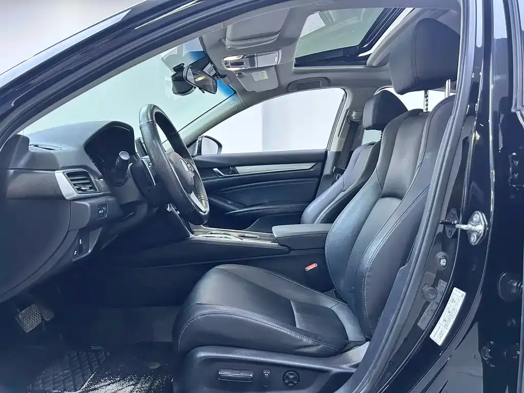 Honda Accord — фото 5
