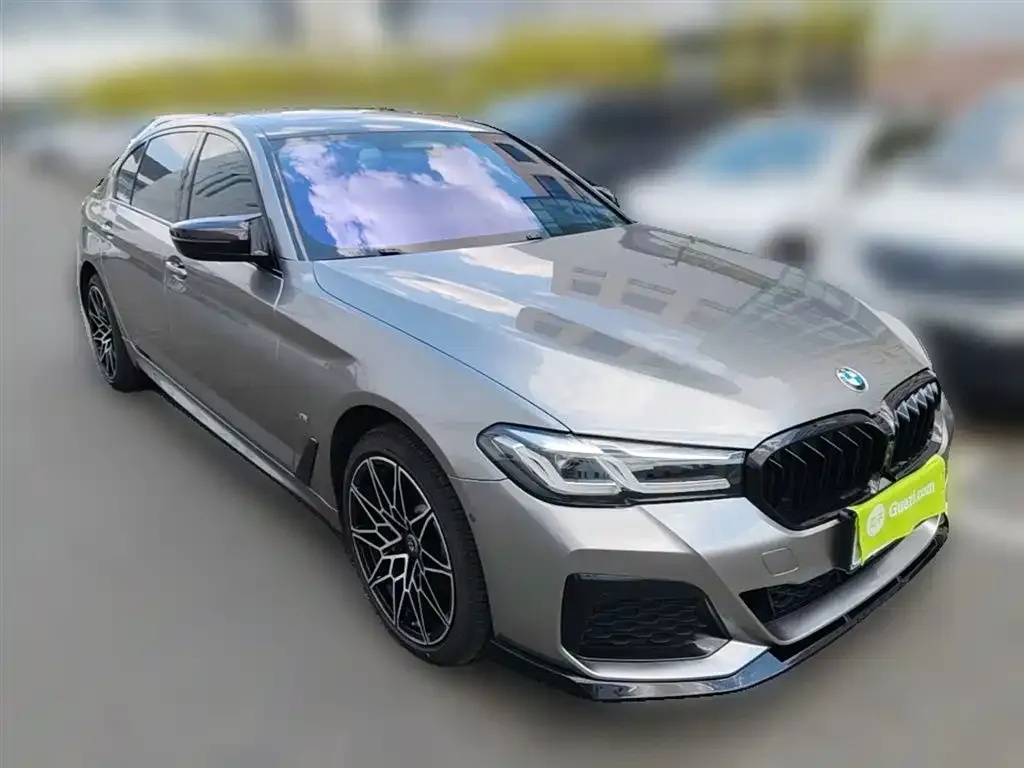 BMW 5 Series — фото 10