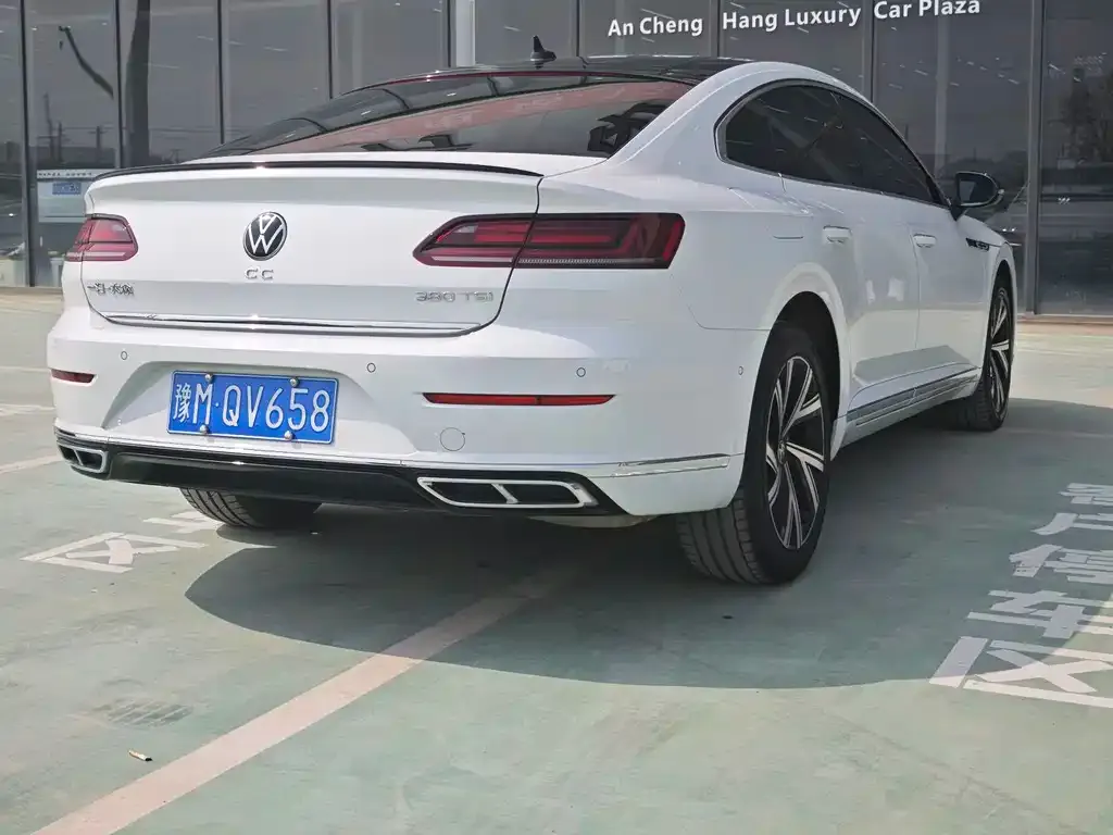 Volkswagen CC — фото 4