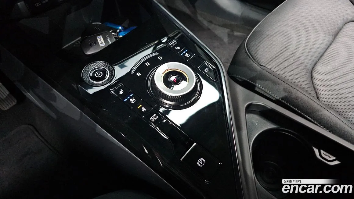 Kia Niro — фото 10