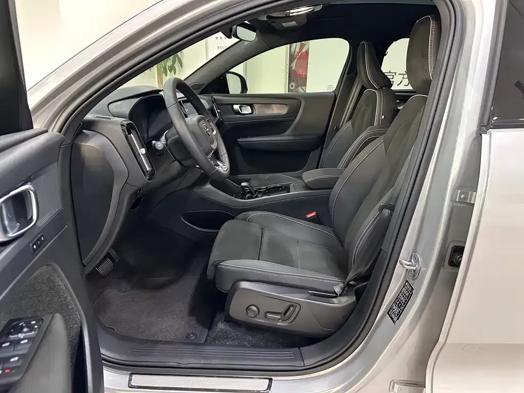 Volvo C40 2023 из CN, фото 9