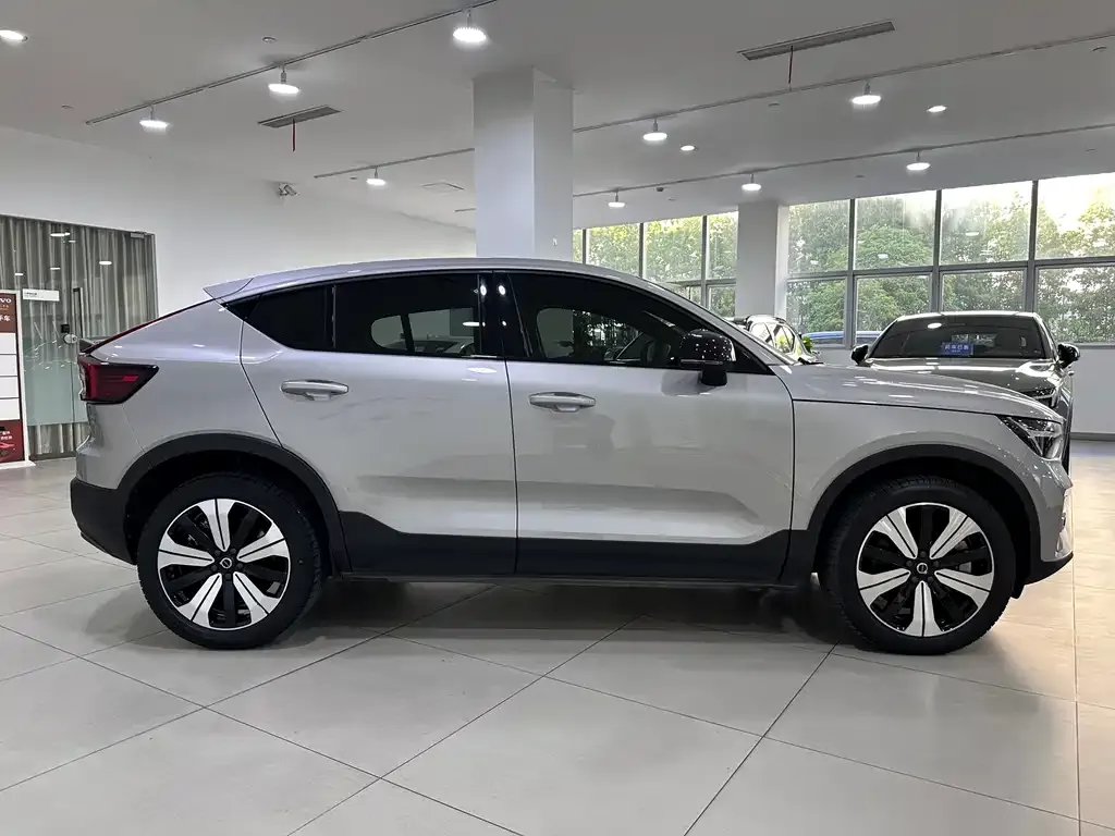 Volvo C40 2023 из CN, фото 6