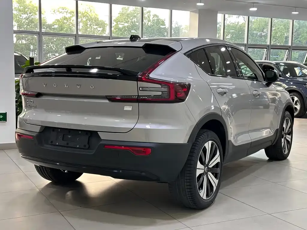 Volvo C40 2023 из CN, фото 7