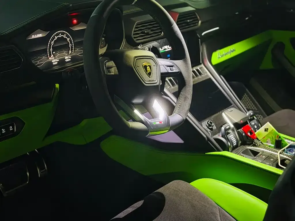 Lamborghini Urus — фото 5