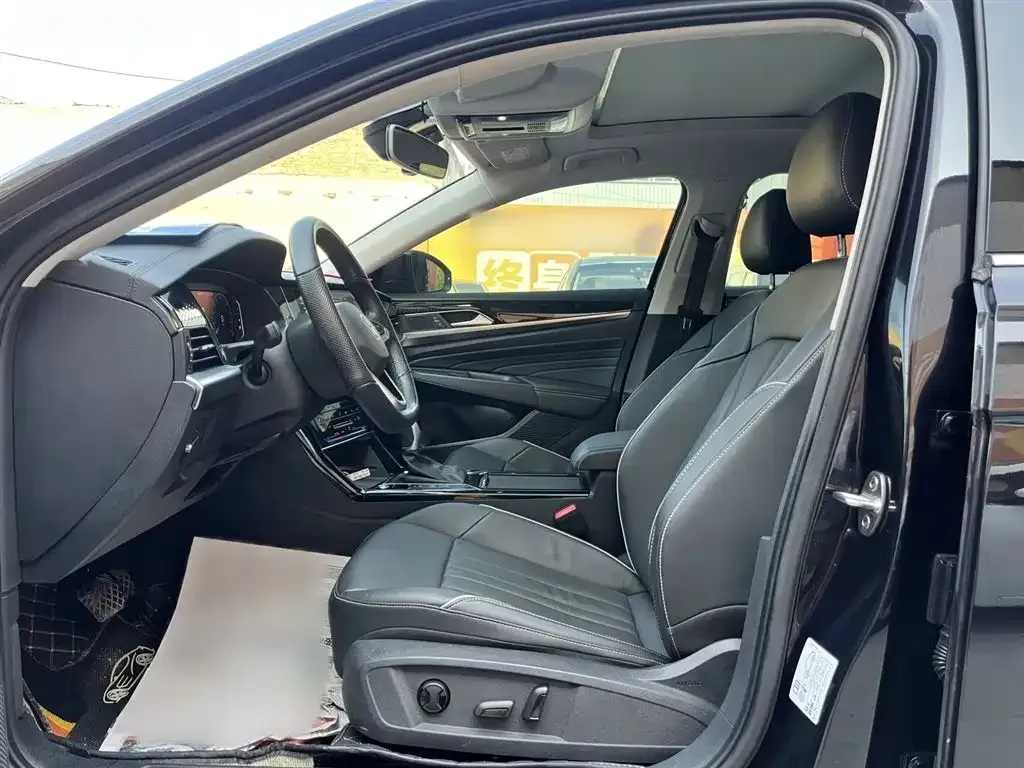 Volkswagen Passat — фото 5