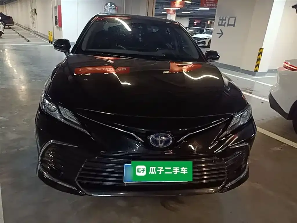 Toyota Camry — фото 6
