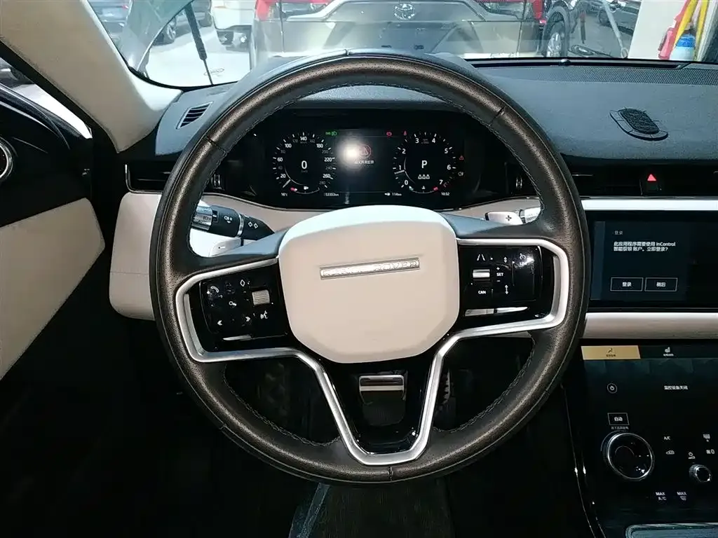 Land Rover Evoque — фото 10