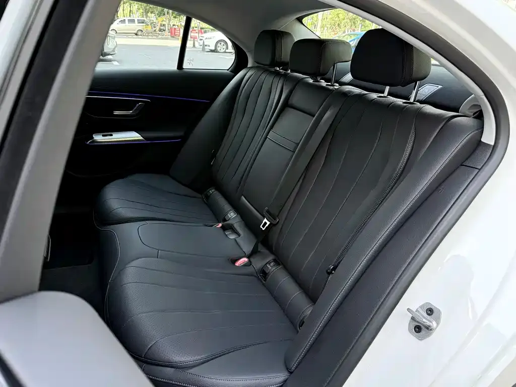 Mercedes-Benz E-Class (Import) — фото 7