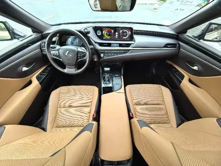 Lexus ES 2021 из CN, фото 9