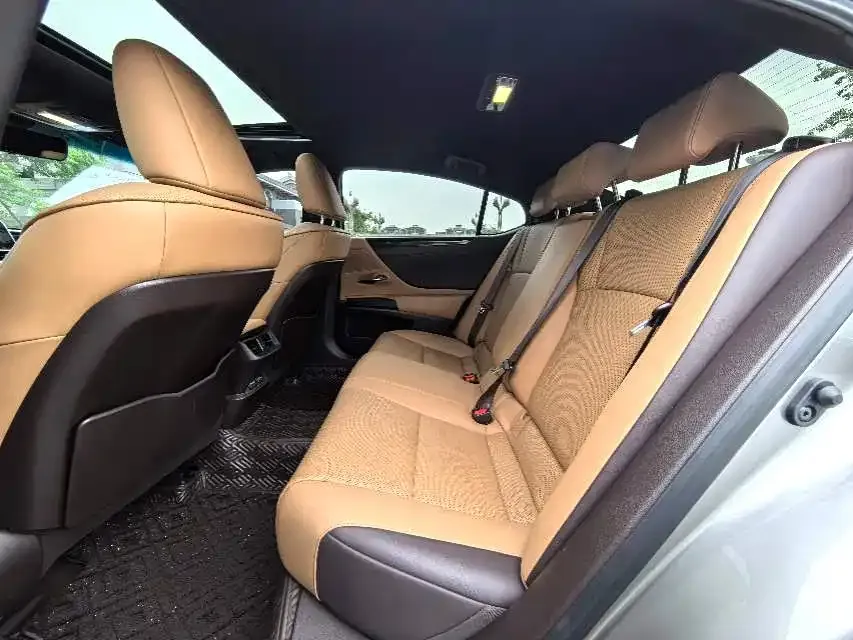 Lexus ES 2021 из CN, фото 8