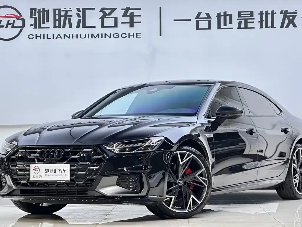 Audi A7L — фото 1