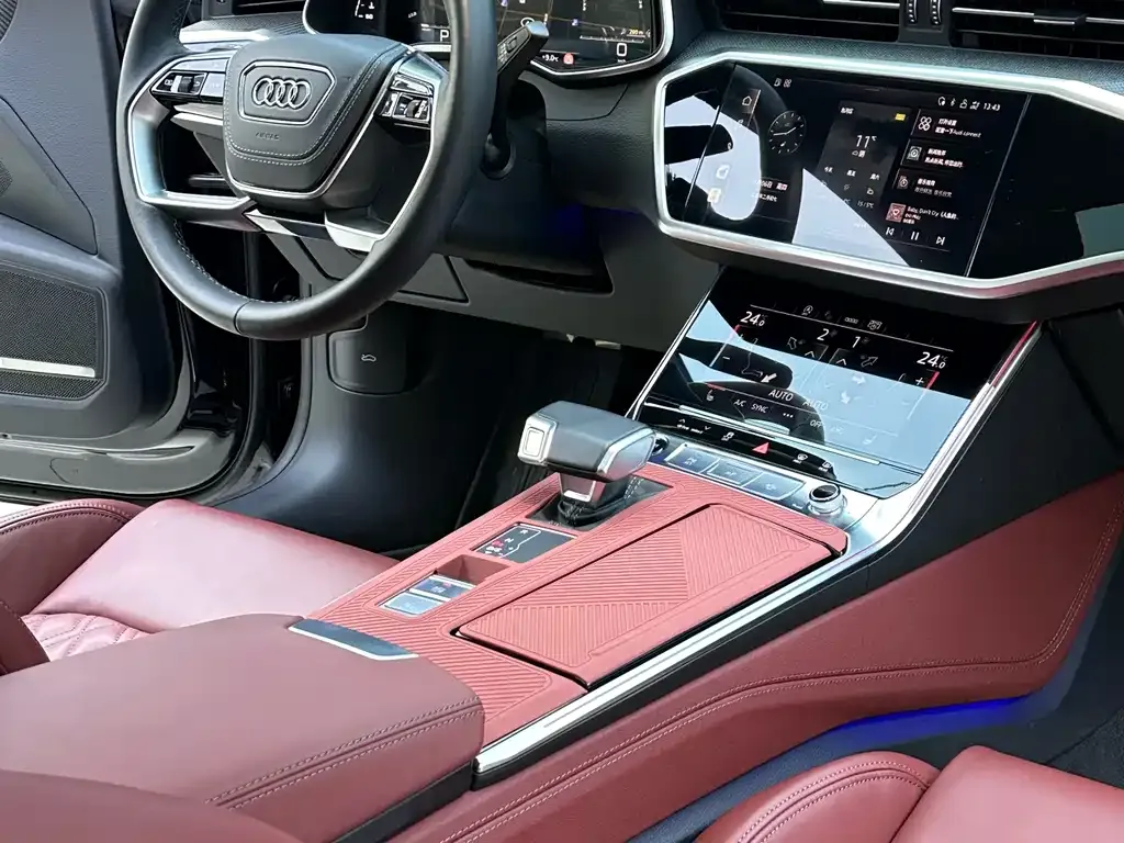 Audi A7L — фото 6